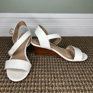 Women's white wedge heel Kelly & Katie 6